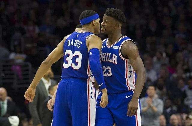 际舞台上悄 际舞台上悄