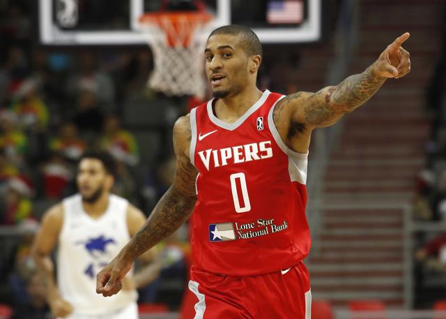 刘依一的进 刘依一的进