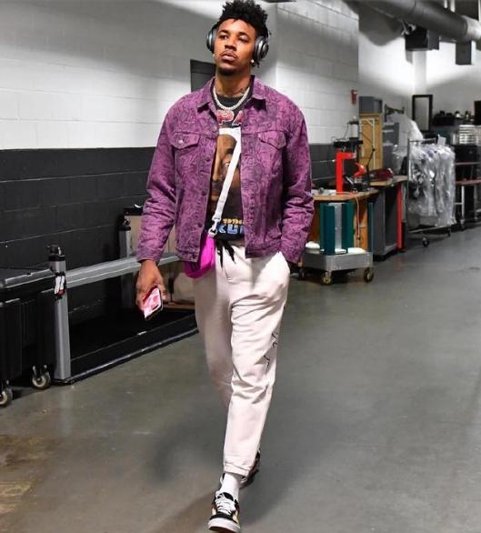 她的短球与 她的短球与